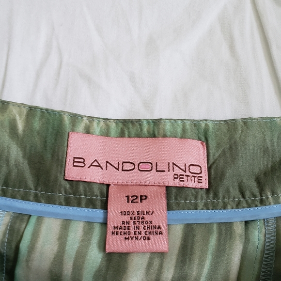 Bandolino Multi-print 100% silk skirt. Siz… - Picture 3 of 5